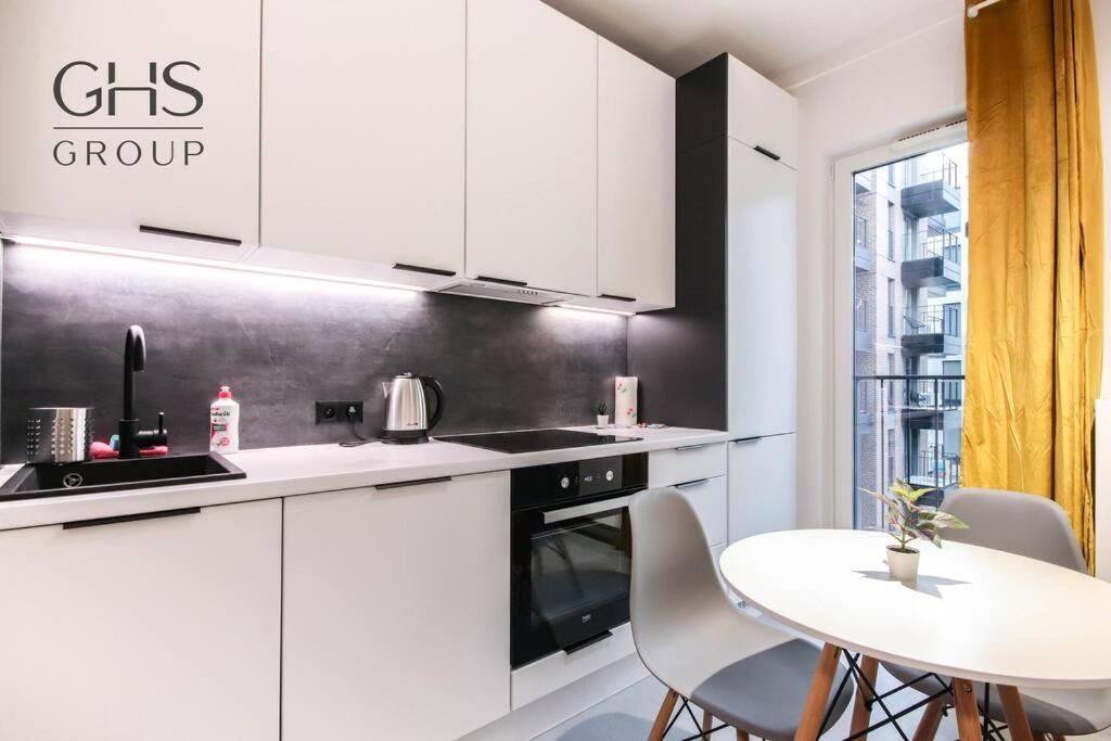 Stylowy Apartament Blisko Dworca Glownego Leilighet Krasków Eksteriør bilde